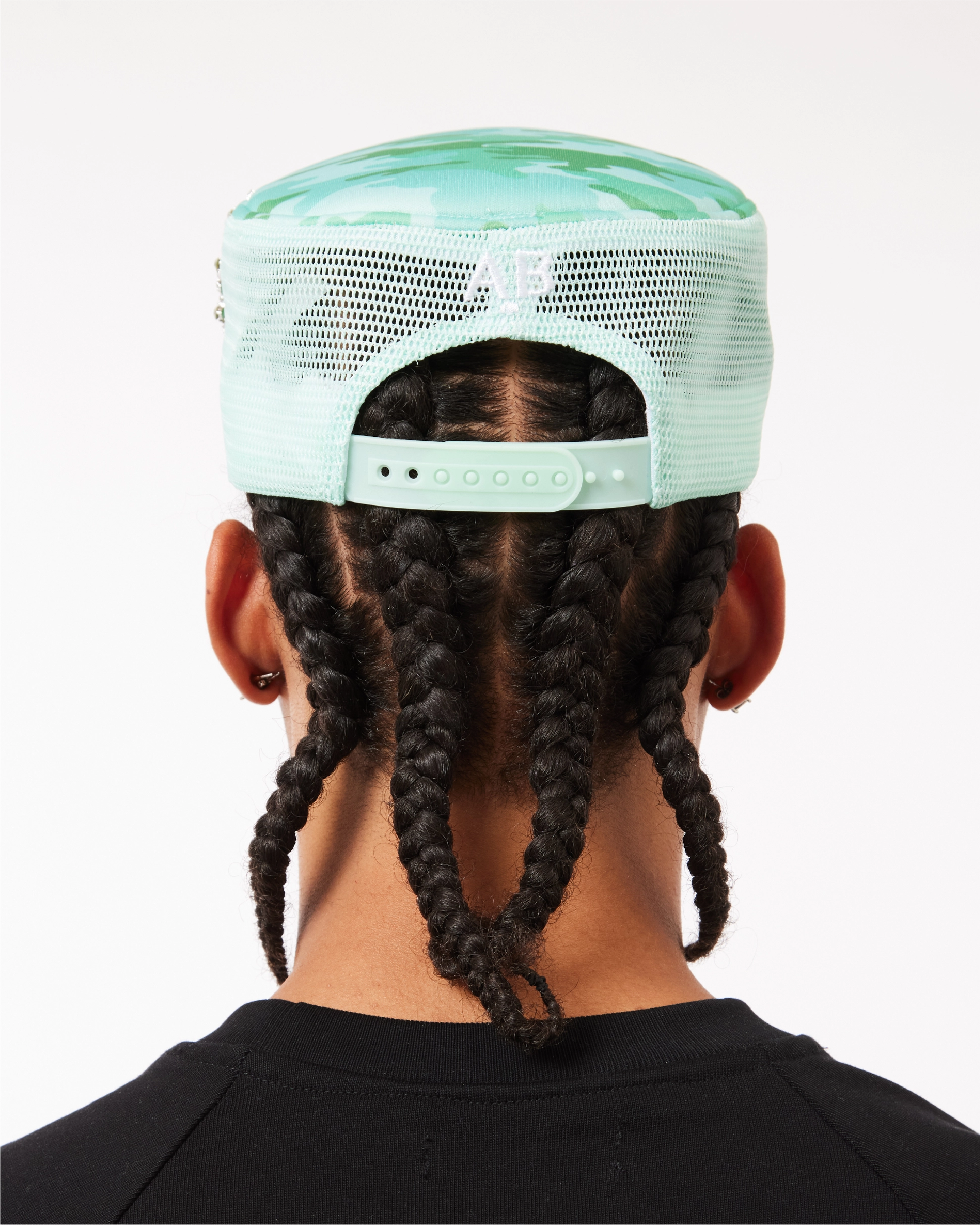 95 EMBELLISHMENT CAP - GREEN
