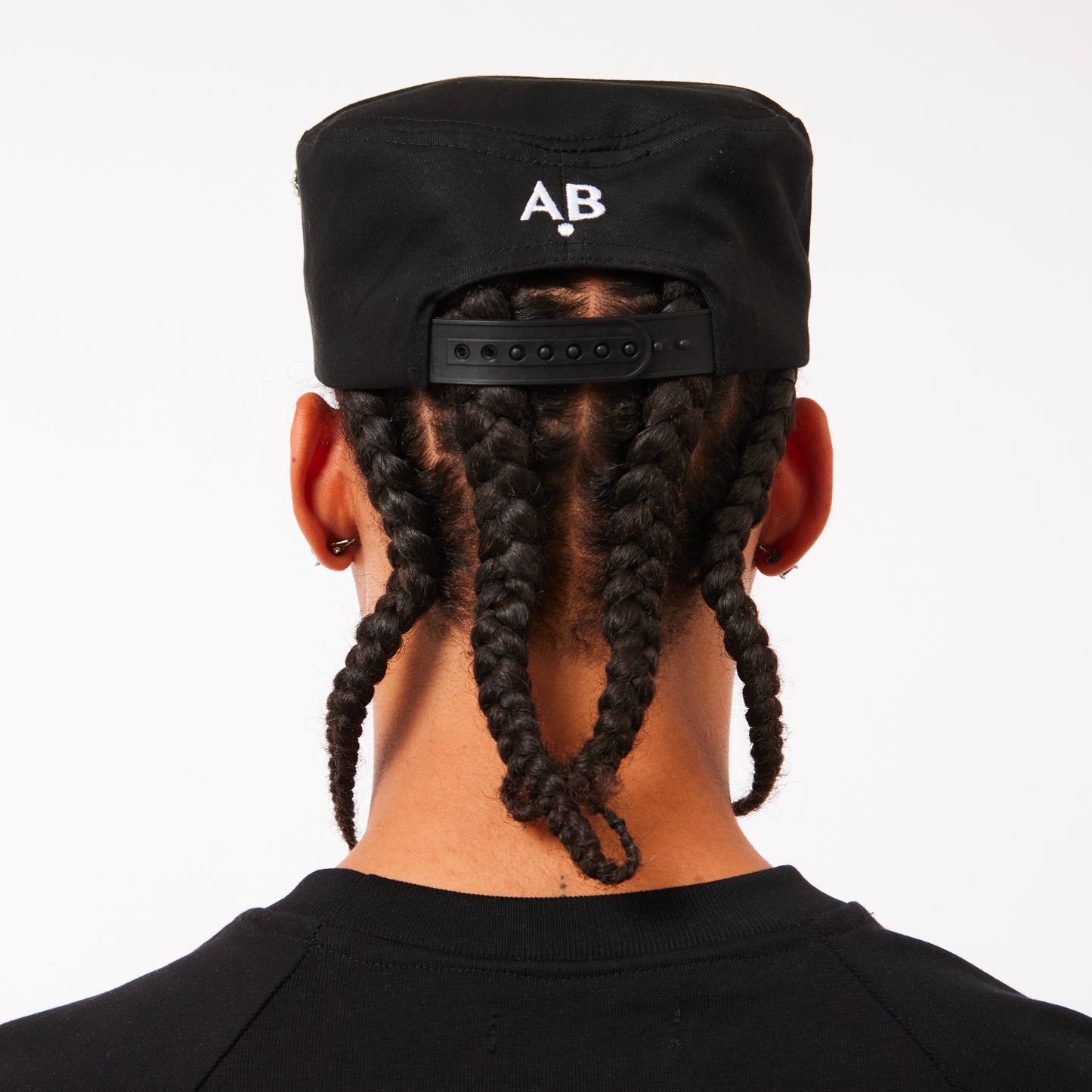 EMBELLISHMENT CAP V2