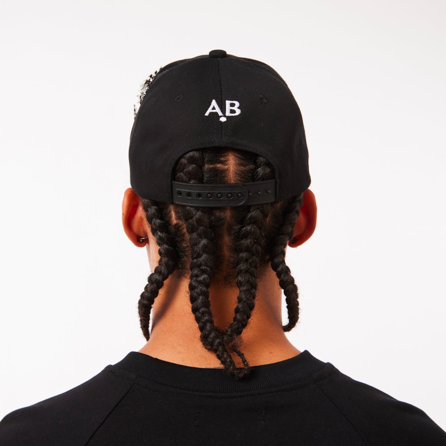 EMBELLISHMENT CAP V2