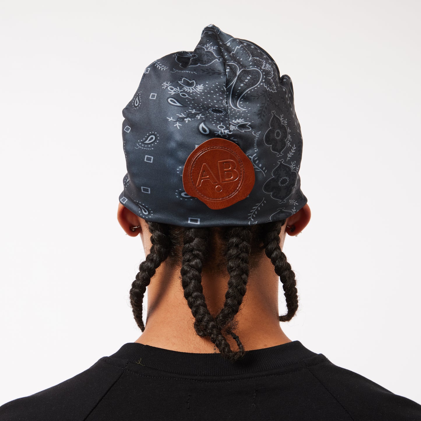 SKULL BEANIE - BLACK BANDANA