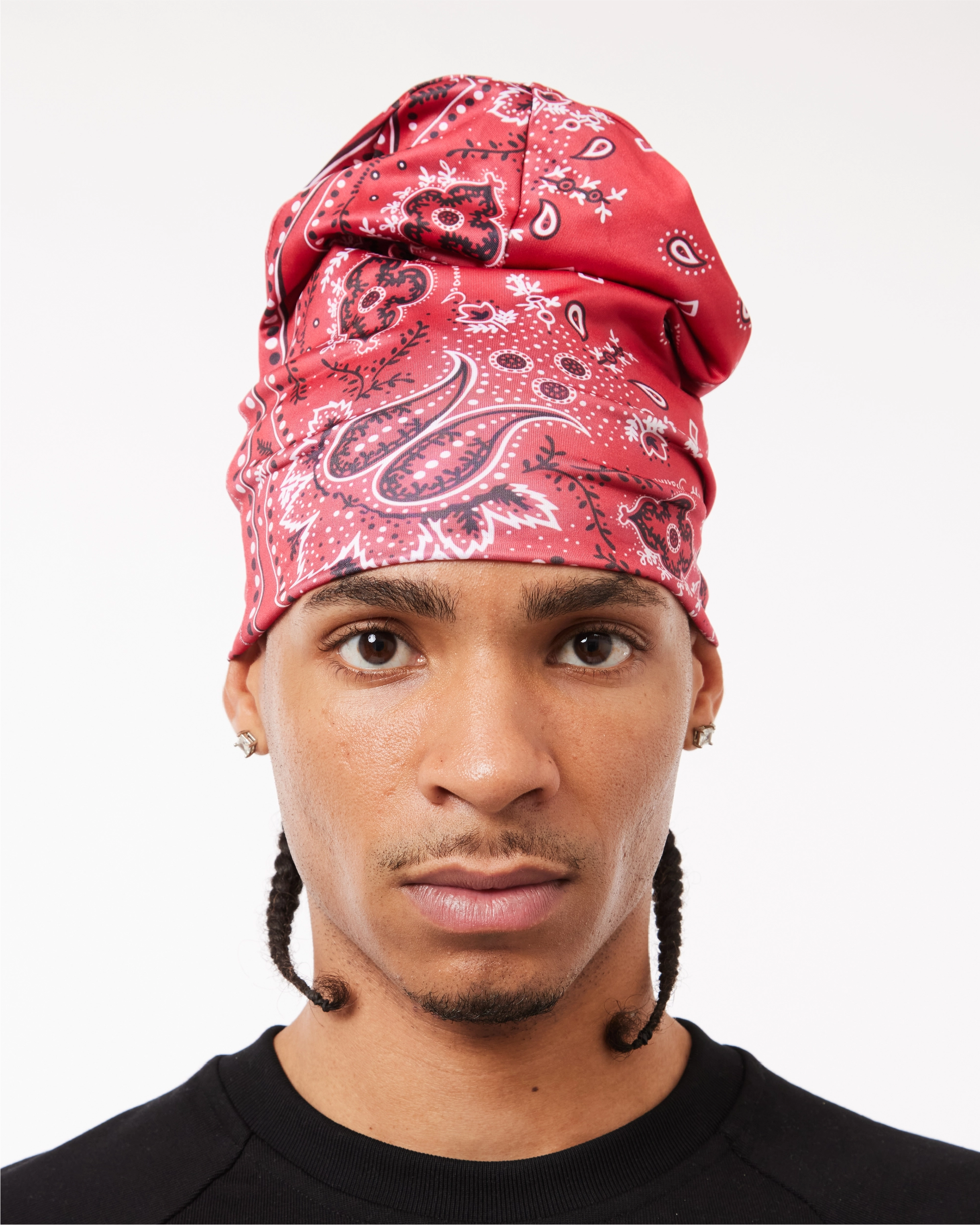 BIG SKULL BEANIE - RED BANDANA