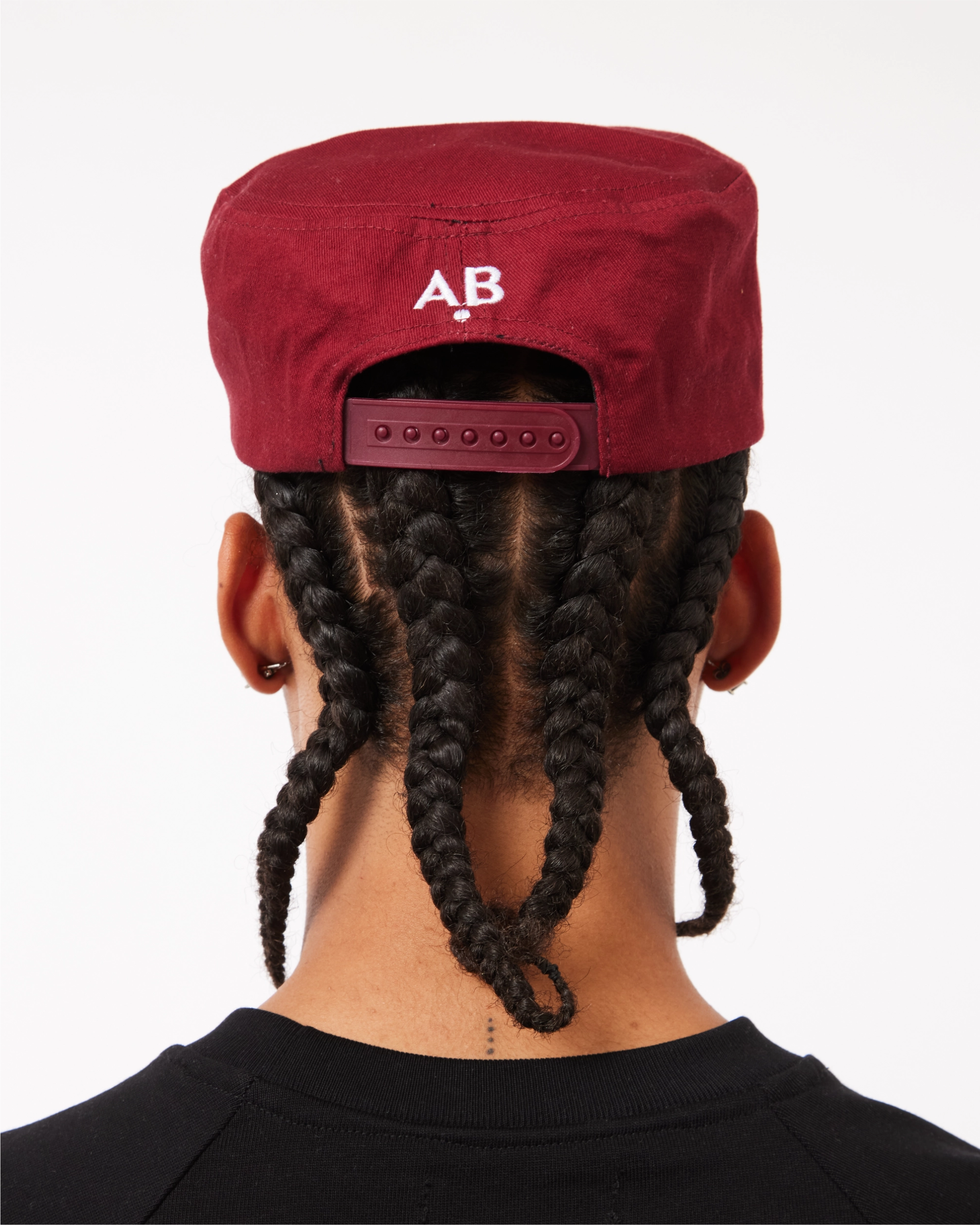 EMBELLISHMENT SIGNATURE CAP - BURGUNDY