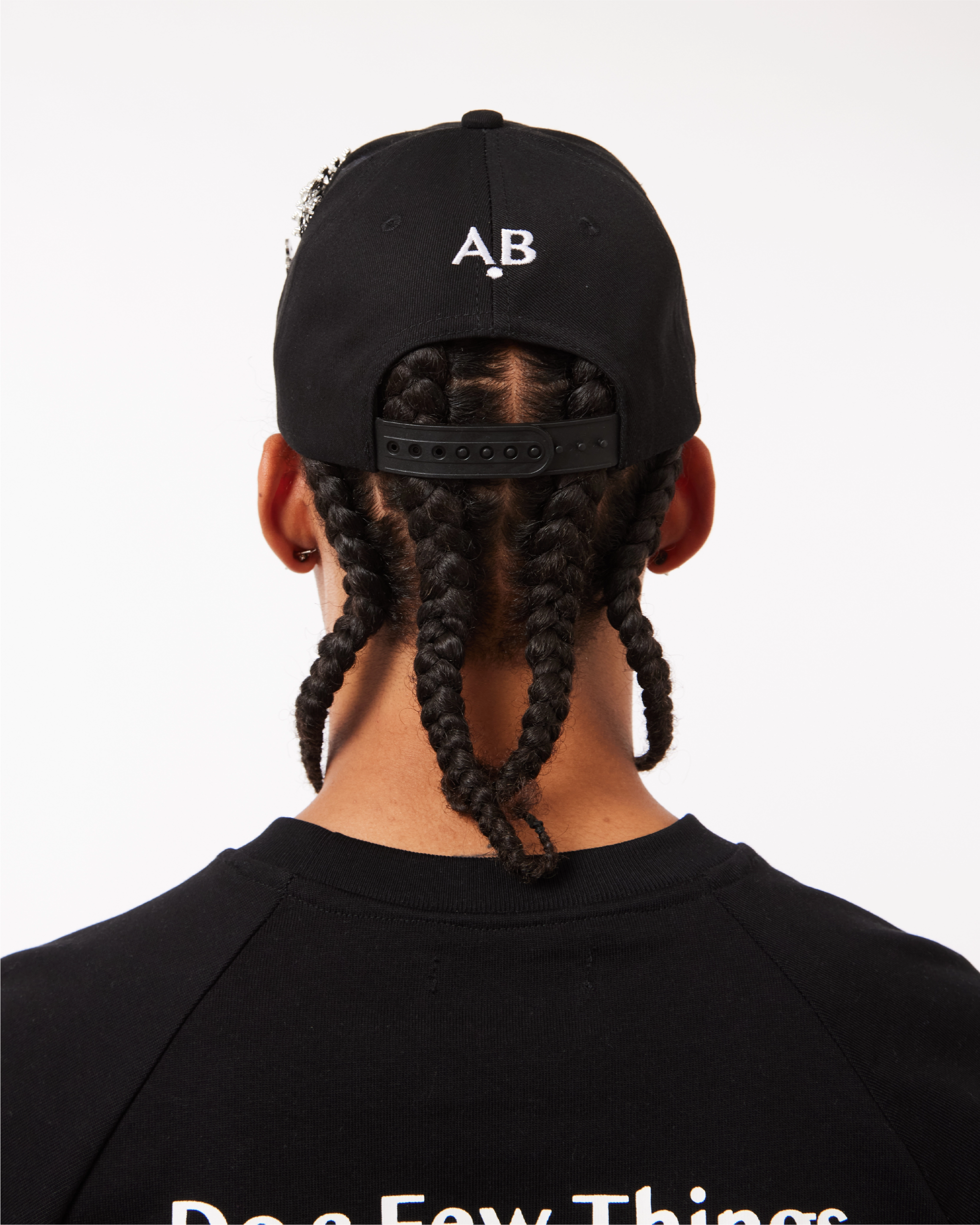 EMBELLISHMENT CAP V2