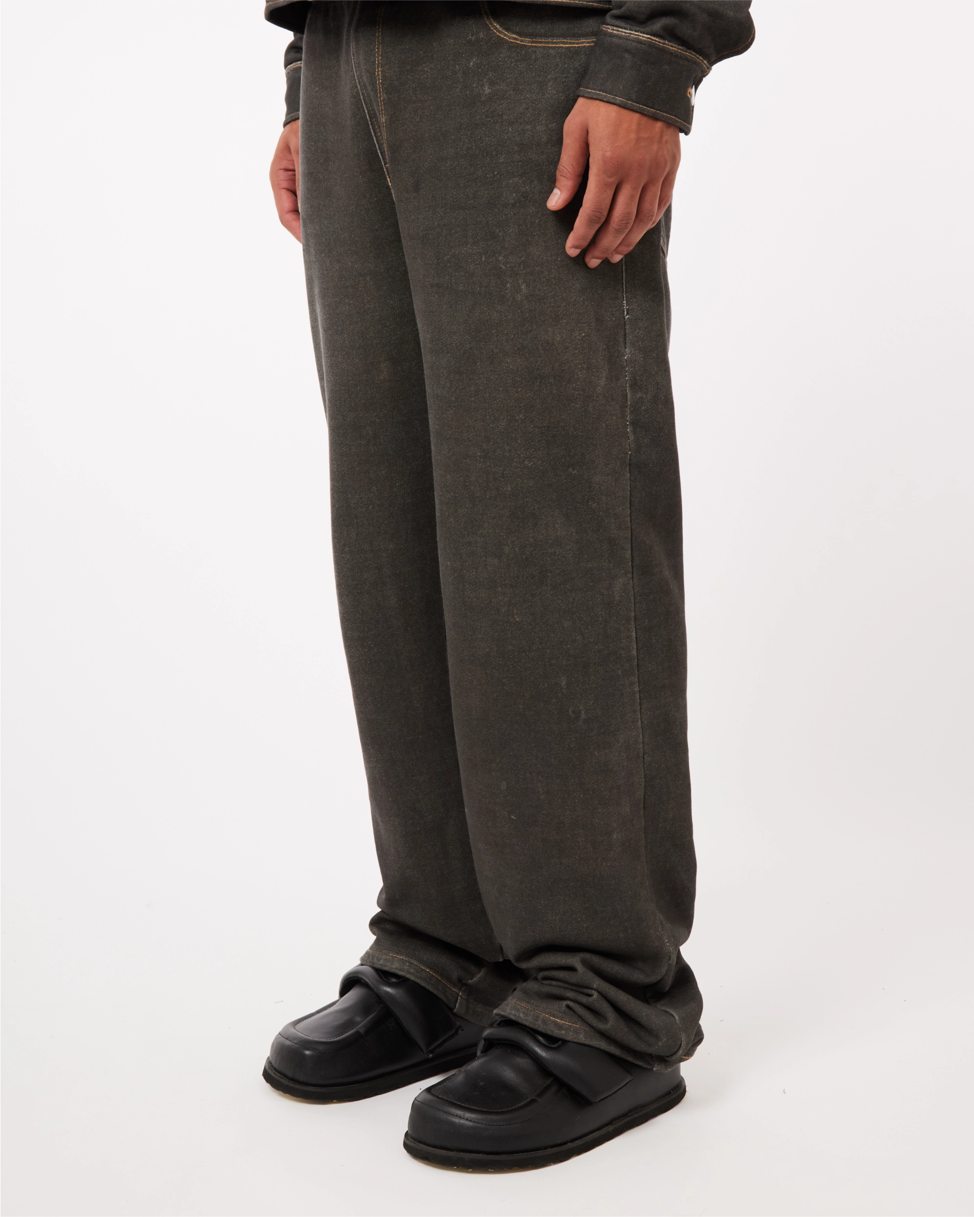 SWEATPANT - ILLUSION JEANS