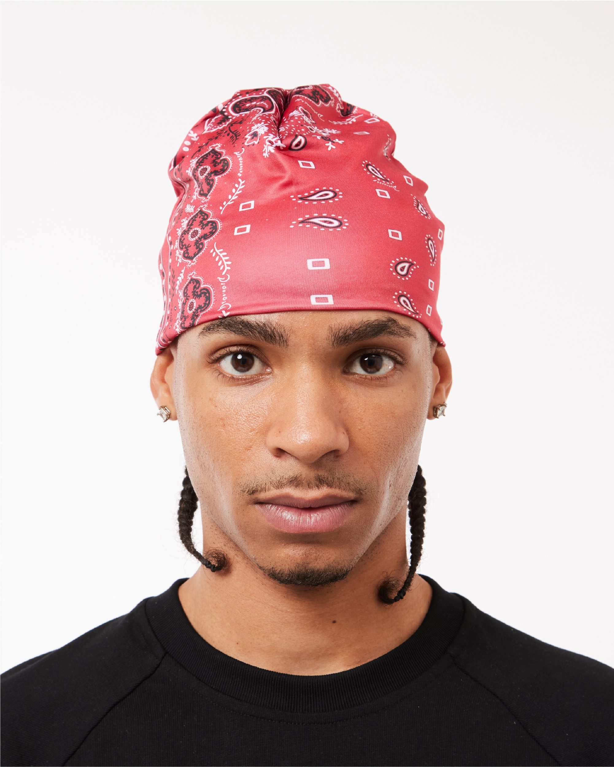 SKULL BEANIE - RED BANDANA