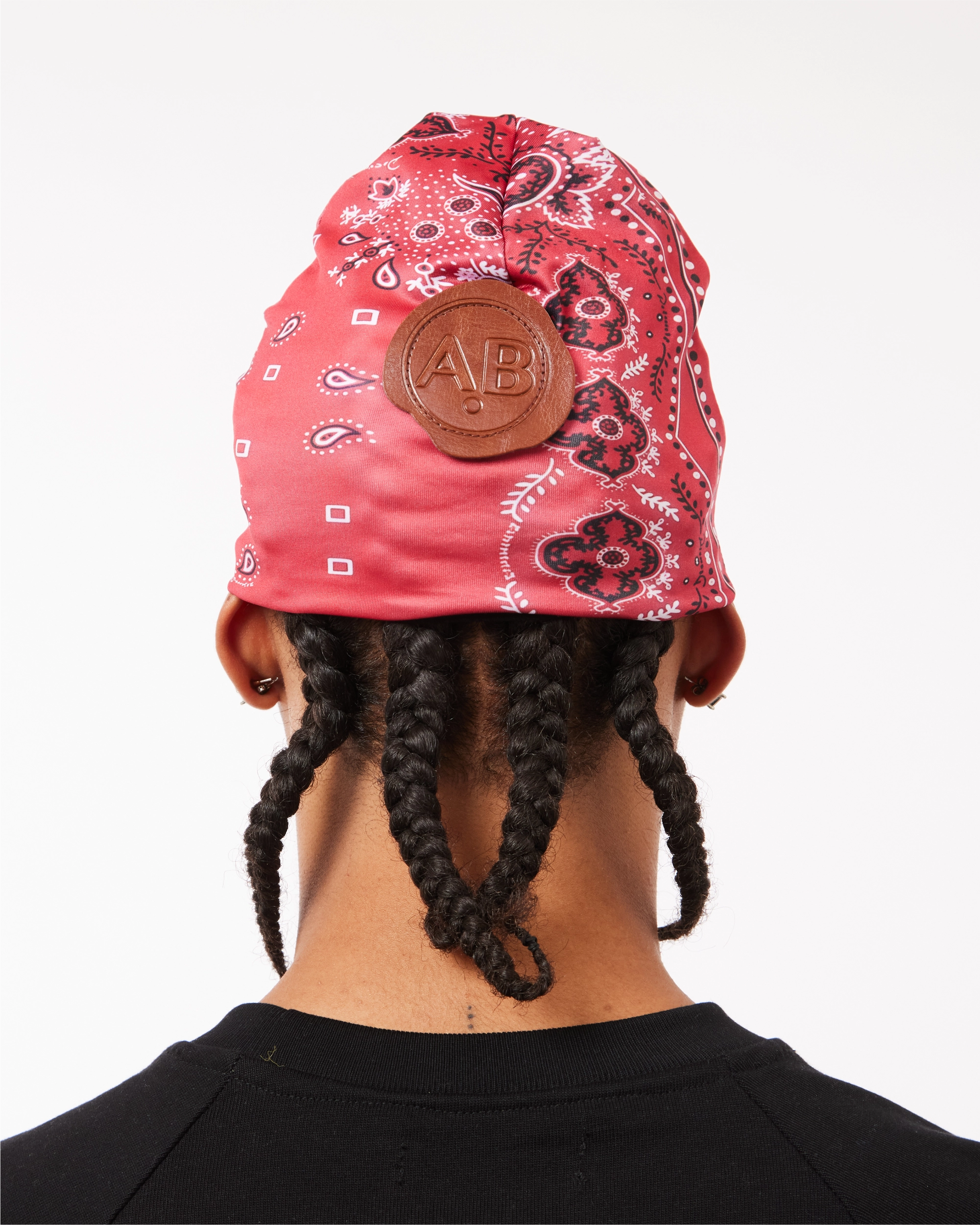 SKULL BEANIE - RED BANDANA
